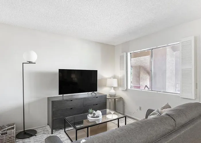 Landing Modern With Amazing Amenities